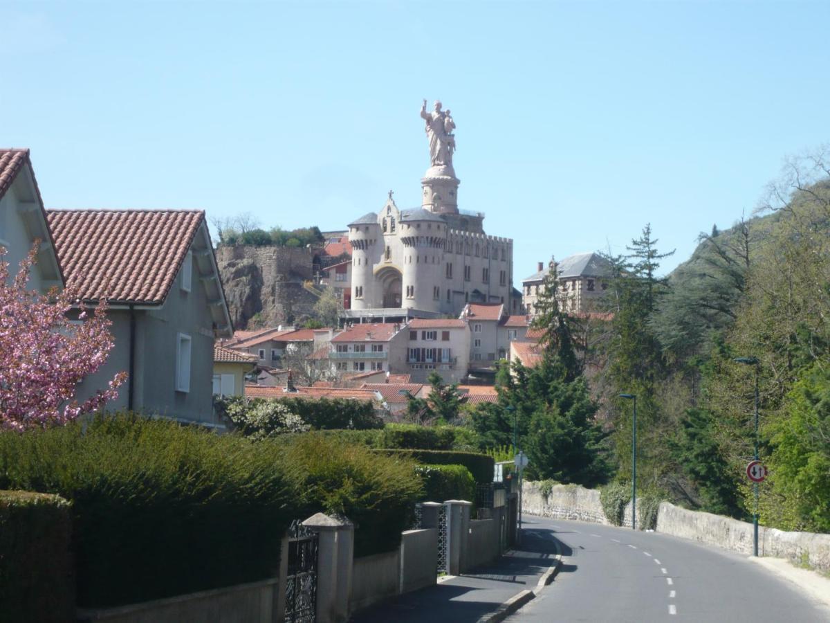 Le Puy-en-VelayLe Petit St Jacquesアパートメント エクステリア 写真
